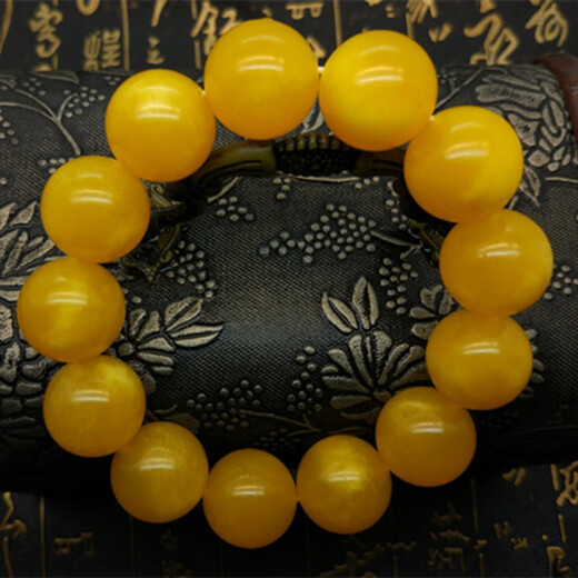 Nilan Fat Donglai same style chicken fat yellow beeswax bracelet Baltic sea flower belt clouds and flowers with moire pattern amber bracelet, bead diameter 18mm, 13 beads, standard size men's style