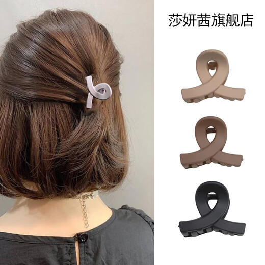 Sha Yanqian's short perm hairpin for short hair and long transitional period device small grabber hairpin for the back of the head, half-tied hair style, suitable for small hair volume, coffee color