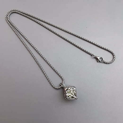 QMXD luminous necklace men's trendy hip-hop tree of life pendant student titanium steel chain versatile necklace men's sweater chain