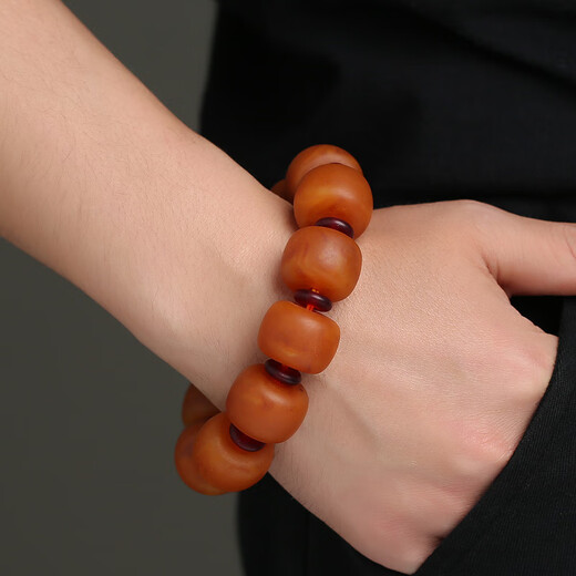 Qianjun boutique Russian gold twisted honey old beeswax bracelet raw stone amber red leather chicken oil yellow barrel beads men's bracelet old beeswax