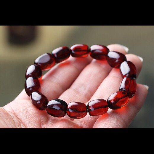 Wanjun natural amber beeswax blood amber bracelet Buddha beads bracelet wine red 3A high purification water flawless follow the shape of the road is pure medium size bead diameter about 11*14mm
