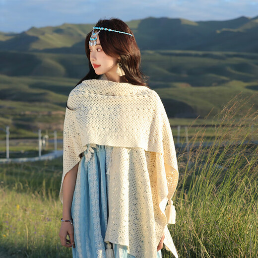 Oein Yunnan ethnic style shawl women's outer wear 2024 scarf women's northwest travel grassland wear shawl shawl blanket QC beige hollow flower tassel shawl