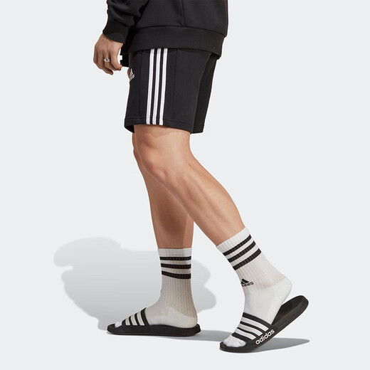 ADIDAS/阿迪达斯男子宽松透气运动短裤 IC9435【新亚洲码】 XL