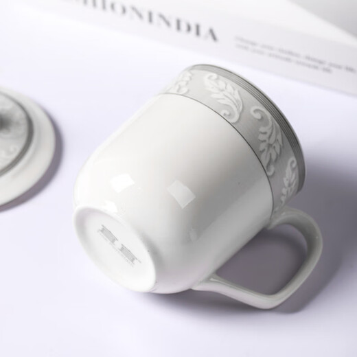 Yiyi ceramic medium lid cup 300ml mug with lid office meeting meeting reception tea cup water cup