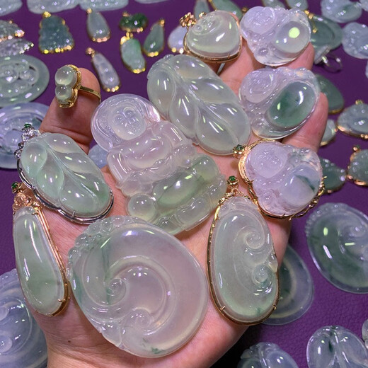 Jindai Burmese jade raw stone wool jade bracelet animal year Pixiu ice species imperial green safety buckle ring bead bracelet gambling stone necklace Guanyin pendant (live broadcast special shooting)