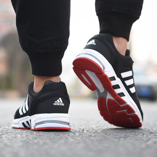 阿迪达斯 （adidas）男鞋新款运动鞋休闲鞋轻便舒适跑步鞋 EF1391 39
