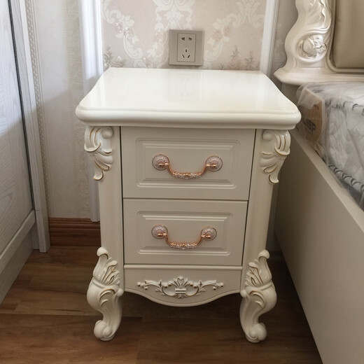 JPhznb European Style Nacht Tisch Europäischer Stil Mini-Nachttisch Einfacher schmaler Speicher kleiner Bettschrank Aufbewahrung Zwei-Pull-Kleinschrank 9865 9871 Elfenbein weiße Silber Zeichnung Ganzes Paket