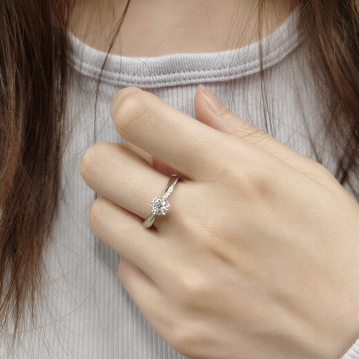 Liuguifu Jewelry Happiness Diamond Ring 18K Gold Wedding Ring Proposal Engagement Wedding Diamond Ring Female E-commerce Special Birthday Gift SI Xiaoxia-IJ Color-VG Cut-15 Points Women's No. 15