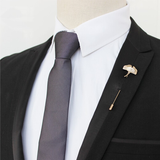 Xifei Men's Brooch Alloy Retro Series Ancient Golden Ginkgo Leaf Embossed Brooch Suit Accessories Fashionable Golden Ginkgo Long Needle 8cm