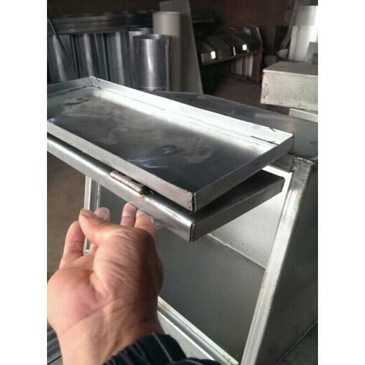 Medium and large truck external tool box vehicle storage box large space square storage iron box rust-proof storage without bracket length 1 meter wide 0.5 meters high 0.5 meters thickness 1