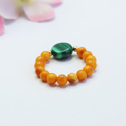 Qichangtang Beeswax Ring Chicken Oil Yellow Old Material Honey Full Wax Amber Malachite Finger Ring for Girlfriend Birthday Gift for Wife Beeswax Ball Bead Malachite Elastic Finger Ring About 4mm