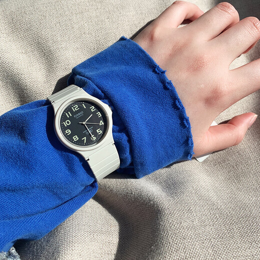 CASIO watch, Qiao Mei's same small black watch, simple, lightweight and versatile student watch, exam neutral watch, Valentine's Day gift MQ-24UC-8B recommended