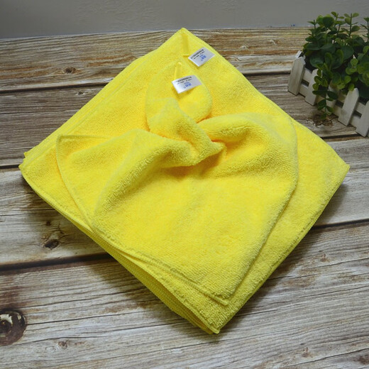 Yiran housekeeping cleaning towel thickened microfiber rag kitchen cleaning cloth wiping tables and chairs absorbs water and is not easy to shed hair with lanyard 5 yellow thickened plush 30*30CM with lanyard