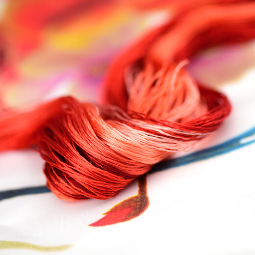 Other embroidery craftsmen 07 Suzhou embroidery silk embroidery thread commonly used colors entangled mulberry silk thread silk hand embroidery embroidery thread embroidery thread No. 7 5 small