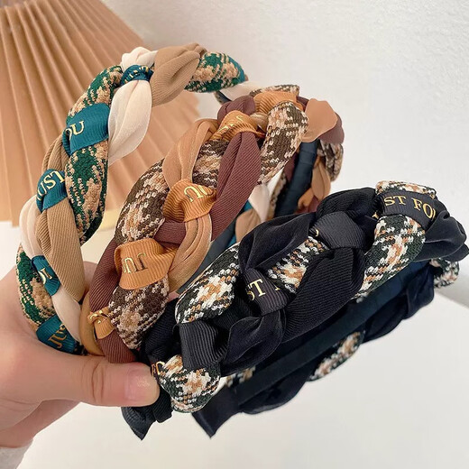 Zhuo Keke Retro Twist Headband Women's Autumn and Winter Temperament High Skull Headband Internet Celebrity Hair Clip Pressed Hair Anti-Slip Hair Bundle Headwear Black Letter Style