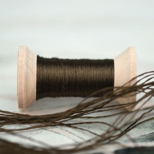 Other embroidery craftsmen embroidery thread handmade Su embroidery embroidery mulberry silk thread wrapped silk handmade embroidery spool green brown No. 6
