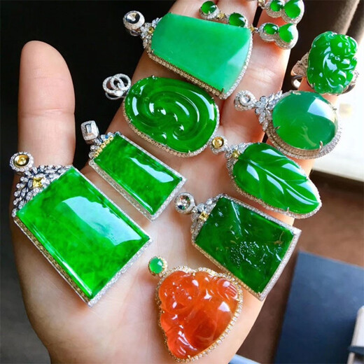 Jindai Burmese jade raw stone wool jade bracelet animal year Pixiu ice species imperial green safety buckle ring bead bracelet gambling stone necklace Guanyin pendant (live broadcast special shooting)