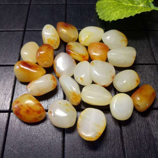 Jixiangge White Jade DIY Bracelet Necklace Accessories for Men and Women Xinjiang Hotan Jade Seed Raw Stone Irregular Skinned Loose Beads Skinned (Beads Length Approximately 12-16mm)/Single