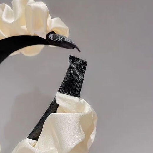 Mengkuan Wooden Ear-Edge Headband for Women, Super Fairy, High-Quality French Pleated Lace Headband, Versatile and Elevating Skull Headgear, Black 1 Piece