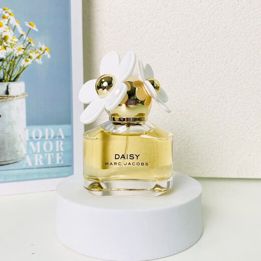 Moje MARC JACOBS Daisy Women's Eau dessert Fresh Natural Holiday Birthday Gift for Girlfriend Dream Little Daisy Eau dessert 50ml Gift Box Pack