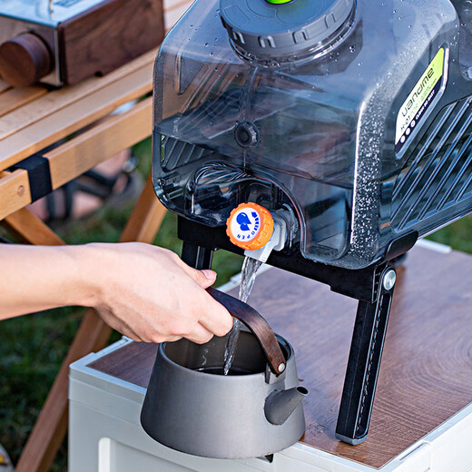 Runqian food-grade PC outdoor pure water bucket with faucet thickened universal wheel vehicle-mounted mineral water bucket household large-capacity camping portable drinking water bucket with bracket 15 liters thickened folding legs + universal wheel PC + pipe delivery + faucet