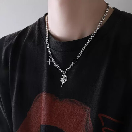 Qi Xiaomi necklace men's trendy niche high-end boys' clavicle chain hip-hop ins versatile titanium steel chain clothes pendant