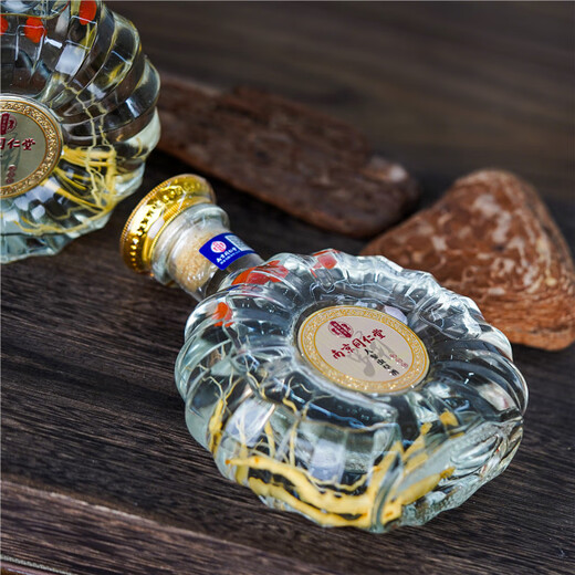 Lejia Jiufang Nanjing Tongrentang 52 degrés vins de ginseng, vin à parfum fort de haute qualité, boîte cadeau, boîte cadeau, cadeau cadeau, 52 ml de 500 ml, 2 bouteilles, vin cordyceps / 1 boîte