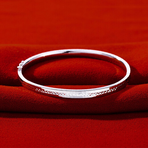 Yuan Shengfu's new PT950 fashionable oval laser platinum bracelet, fashionable and versatile platinum bracelet, concubine bracelet, 16.97g, ring mouth 60mm