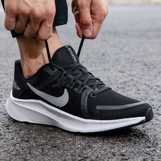 耐克（NIKE）男鞋夏季新款运动鞋REVOLUTION 7网面透气轻便跑步鞋时尚休闲鞋 DA1105-006/QUEST 4/黑白透气 45