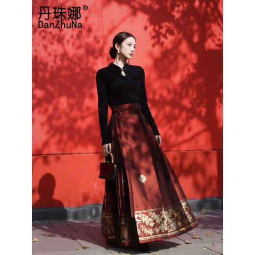 丹珠娜（DanZhuNa）马面裙全套装秋季新中式连衣裙日常可穿上班汉服改良版长裙套装女 2679黑色上衣+红色马面裙 S