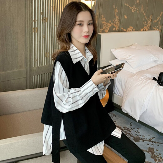 Lanji long-sleeved suit chiffon shirt women's new product 2020 new autumn Korean style short fashion loose slimming temperament age-reducing square collar petite shirt top trendy shirt + vest please take the correct size