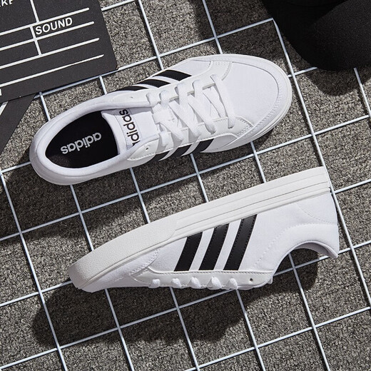 Adidas new men's shoes sneakers summer low-top cushioning and anti-slip casual canvas shoes breathable and lightweight AW3889/small white shoes 42