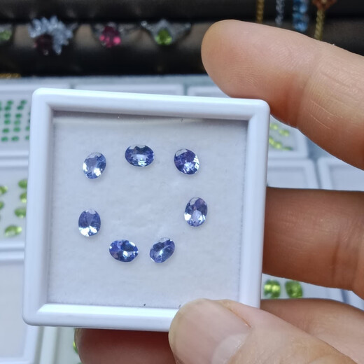 DRJEFUN's national stone tanzanite produced in Tanzania is natural unburned, pure and full of fire color 3*4 purple tone natural tanzanite