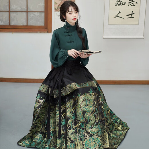
Wen Yingyan improved Hanfu in autumn and winter adult women's gold horse face skirt Shanglong new Chinese stand-up collar regular plush top set 9734 Shanglong black gold horse face skirt 4XL