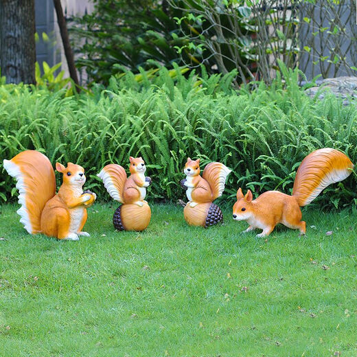 Fu Yayi Outdoor Garden Forest Courtyard Decoration Simulation Tree Climbing Little Squirrel Ornaments Creative Crafts Resin Animal Sculpture NF50696 Large Squirrel Pair