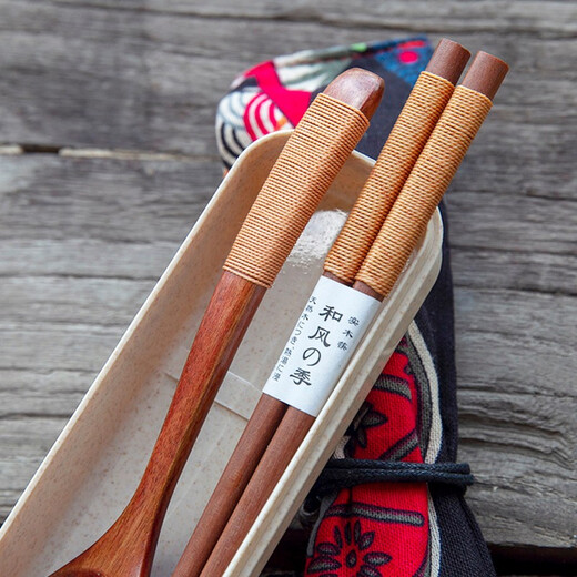 Japanese-style four-season environmental protection set chopsticks spoon fork cloth bag set winding wooden spoon chopstick set Japanese style portable tableware creative gift brown dot bag + chopsticks + spoon (brown) (wheat straw box)