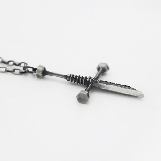 Bucklele Retro gebrochenes Schwert Halskette Trendy Herren Persönlichkeit Hip-Hop Old Imitation Thai Silber Schwertkreuz Anhänger Herren Colarbone Kette x653 Single Anhänger