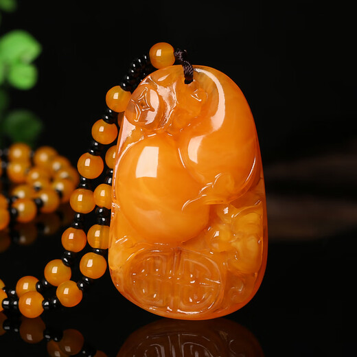 Qinhenghui guaranteed-price official beeswax pendant for women and old men, chicken fat yellow amber long necklace, ethnic style hanging F style/Hulu Wushi brand (old honey style)