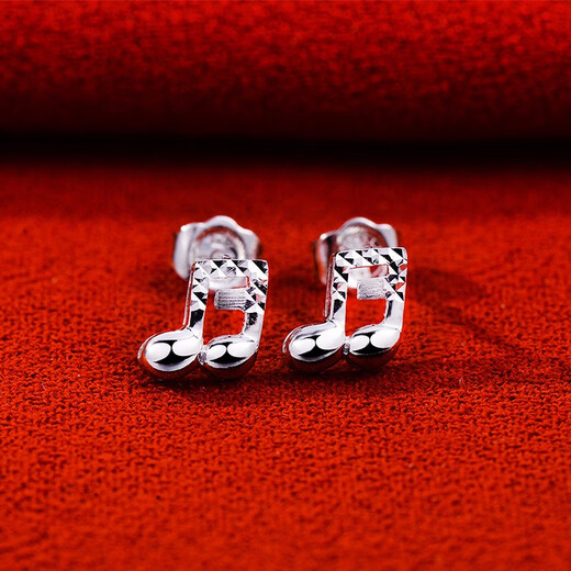 Yuan Shengfu's new PT950 fashion boutique platinum earrings, fashionable and versatile platinum earrings 2.14g