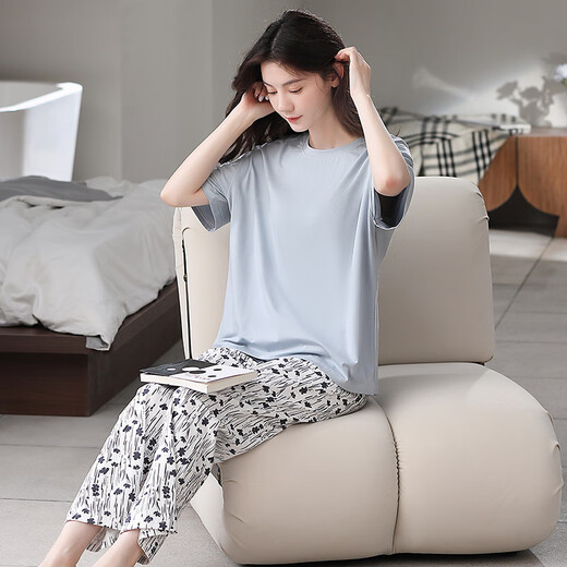 
Year of the Snake Year of the Year of the Pajamas Women's Pure Cotton Summer Short Sleeve Trousers Red Loose Outdoor Outdoor Cotton Set YSH-683 XL Code 120-140Jin [Jin equals 0.5 kg] Need to reserve shrinkage