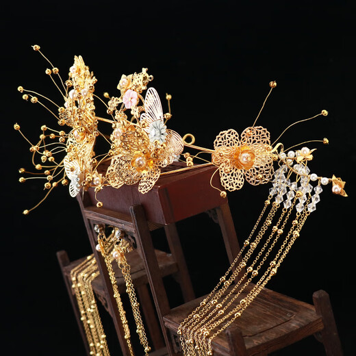 Xiuhe tiara bride Chinese style ancient costume temperament golden tassel step rocking phoenix crown Xiuhe clothing ancient style jewelry women's hair accessories D144 set (ear clip)