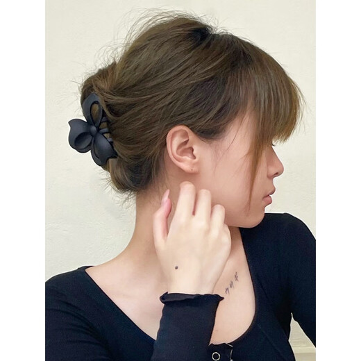 Yubo Workshop Haarnadel Rücken des Kopftemperament Bug Kratzer, kleiner Haarnadel, Internet Celebrity 2021 Neuer Haarnadel -Kopfschmuck schwarzer Schmetterling