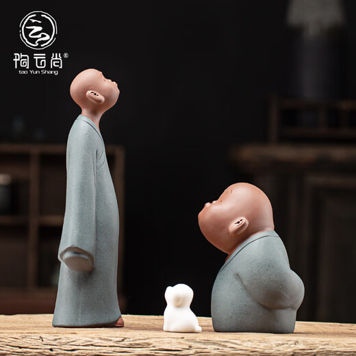 Tao Yunshang's ceramic Zen purple sand monk tea pet ornaments can be used to raise handmade tea and play tea table ornaments and tea accessories. Senior brother + second senior brother - two small white dogs for free