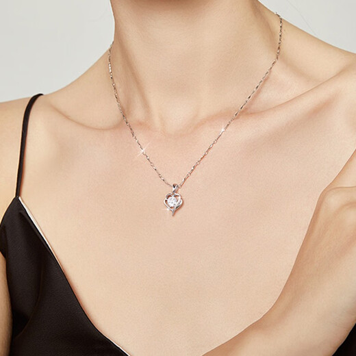 Ji Shizhe (GIEVSZHE) PT950 Platinum Platinum Necklace for Women 2025 New Love Clavicle Chain Chinese Valentine's Day Birthday Gift for Girlfriend Eleven Warehouse Straight Hair/Next Day Delivery Light Luxury Style - Set with Moissanite