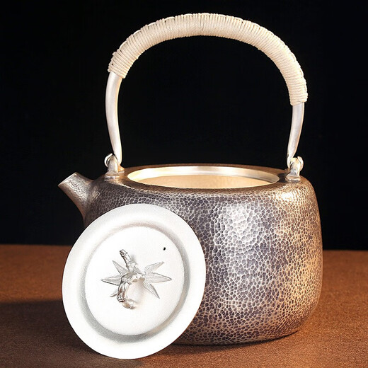 
Licuixing Silver Pot Boiling Kettle 999 Snowflake Silver Japanese Retro Handmade Hammer Pattern Pot Holding Beam Pot Household Large Capacity Retro Hammer Pattern Pot About 695g (Free Engraving)