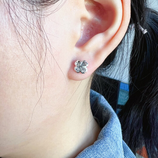 Qianying Jewelry Platinum Earrings pt950 Women's Platinum Earrings Earrings Earrings with Gold Plugs Lucky Four-Leaf Clover Hollow Heart Heart Shape Simple and Fashionable Young People Give Their Girlfriends Gifts Platinum pt950 General Goods