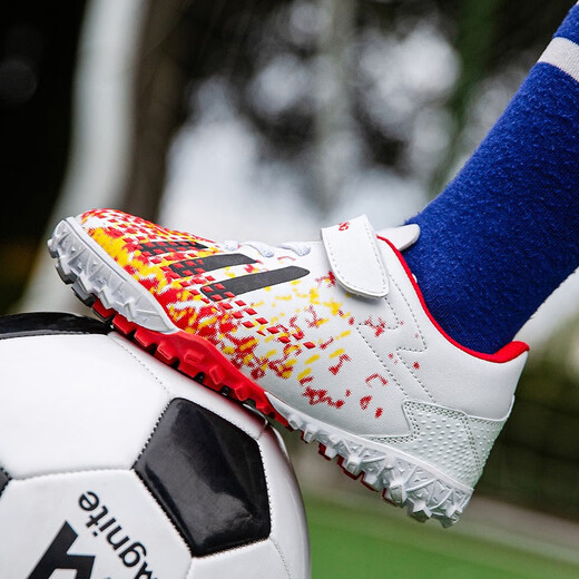 Chaussures de football tangcun pour enfants tf ongles brisés velcro pour garçons et filles élèves de l'école primaire professionnels formation de taille pour enfants de taille spéciale 6199 blanc et rouge brandissant 33 chaussures de sport standard taille