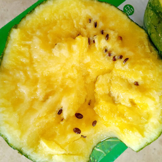 Dayu Yellow Heart Watermelon Seed Seedlings, Early Mature, Yellow Skin, Red Flesh, Yellow Flesh, Special Xiaofeng Watermelon Seeds, Southern Fruit, Yellow Flesh, Xiaofeng Watermelon Seeds, 10 capsules