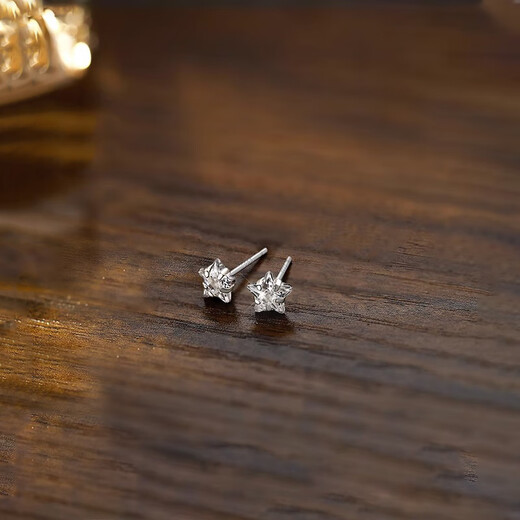 Miman (MIMORE) S925 silver small star earrings for women, trendy, high-end, temperamental earrings, small and simple, no need to pick for sleeping, and pierced ears