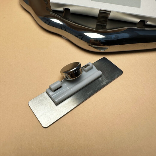 Xiaohongshu's same school emblem two-stripe pin turns magnetically and won't hurt down jackets, school uniforms and protective equipment, powerful magnetic suction, silver, 3 pieces, popular pack